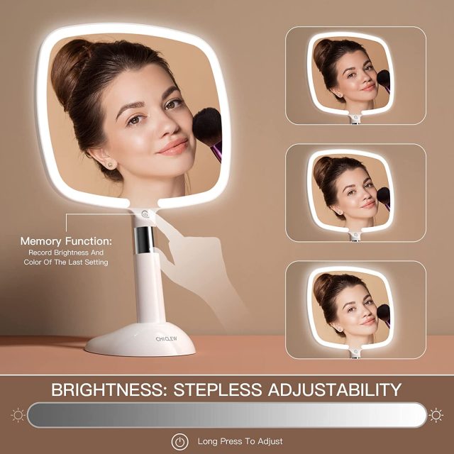 rechargeable-led-handheld-mirror Product image