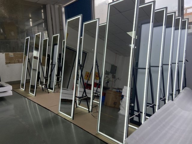 Batch power-on check of LED full-length mirrors